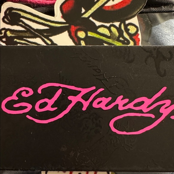 Ed Hardy Blue King Sheet Set with Tattoo Designs - Picture 9 of 10